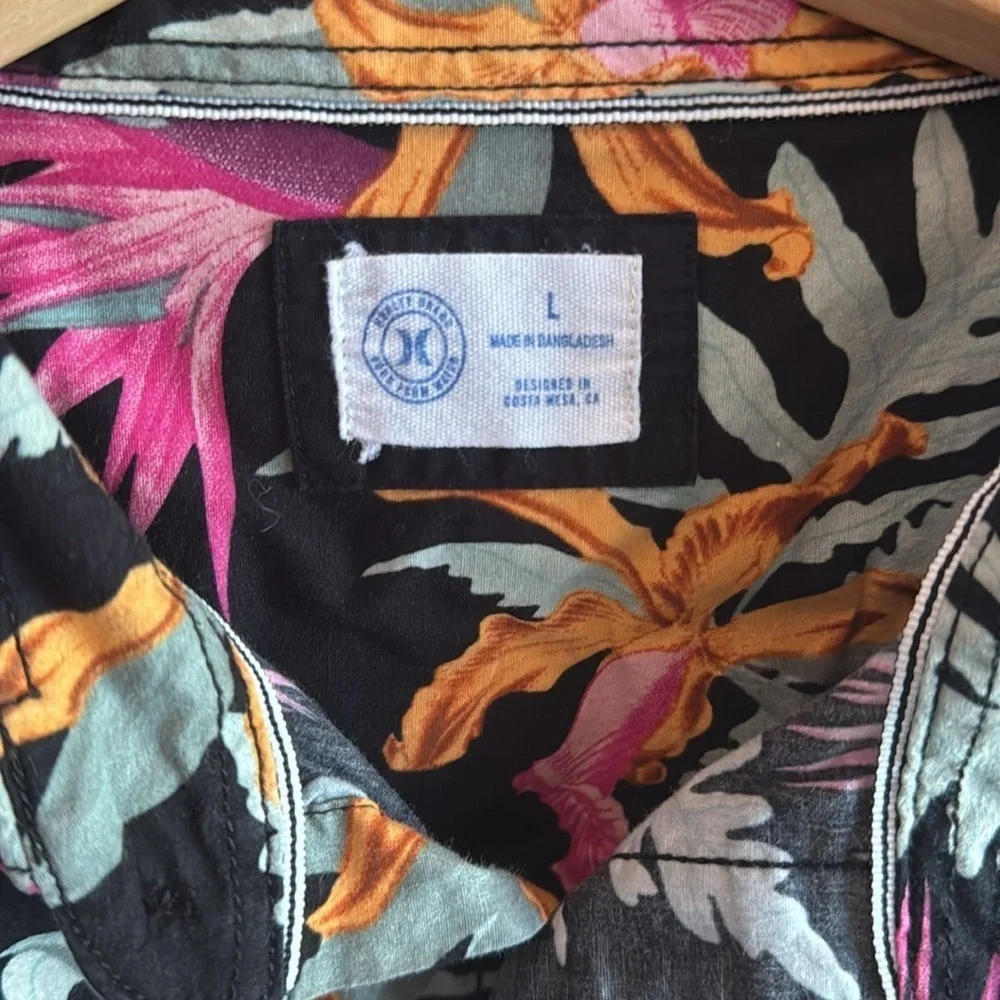 Hurley Tropical Black Floral Men's Size Large Island Vacation Resort Shirt Top - Picture 2 of 4